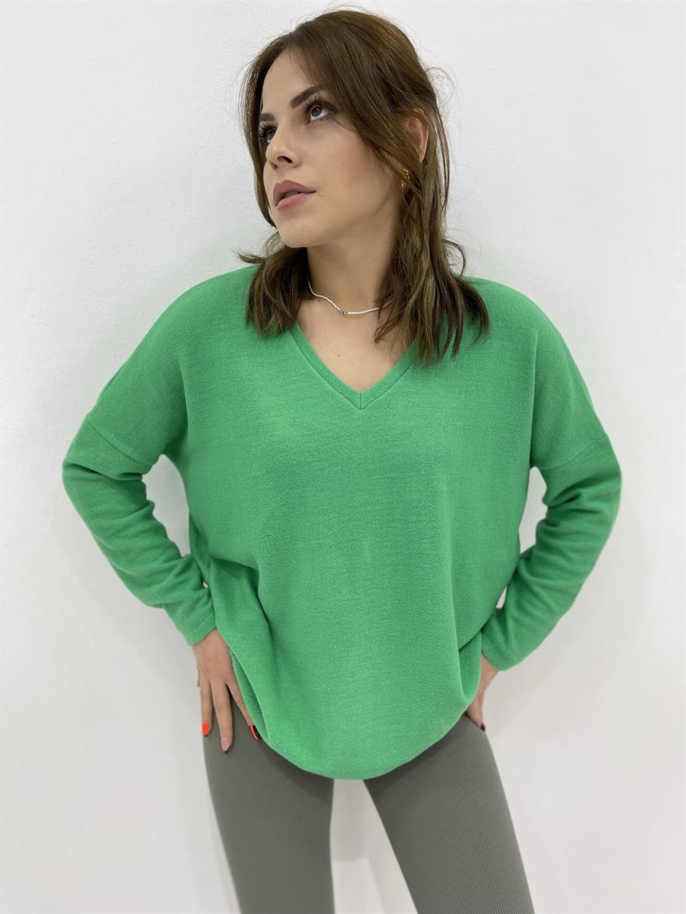 YEŞİL V YAKA KISIK TRİKO