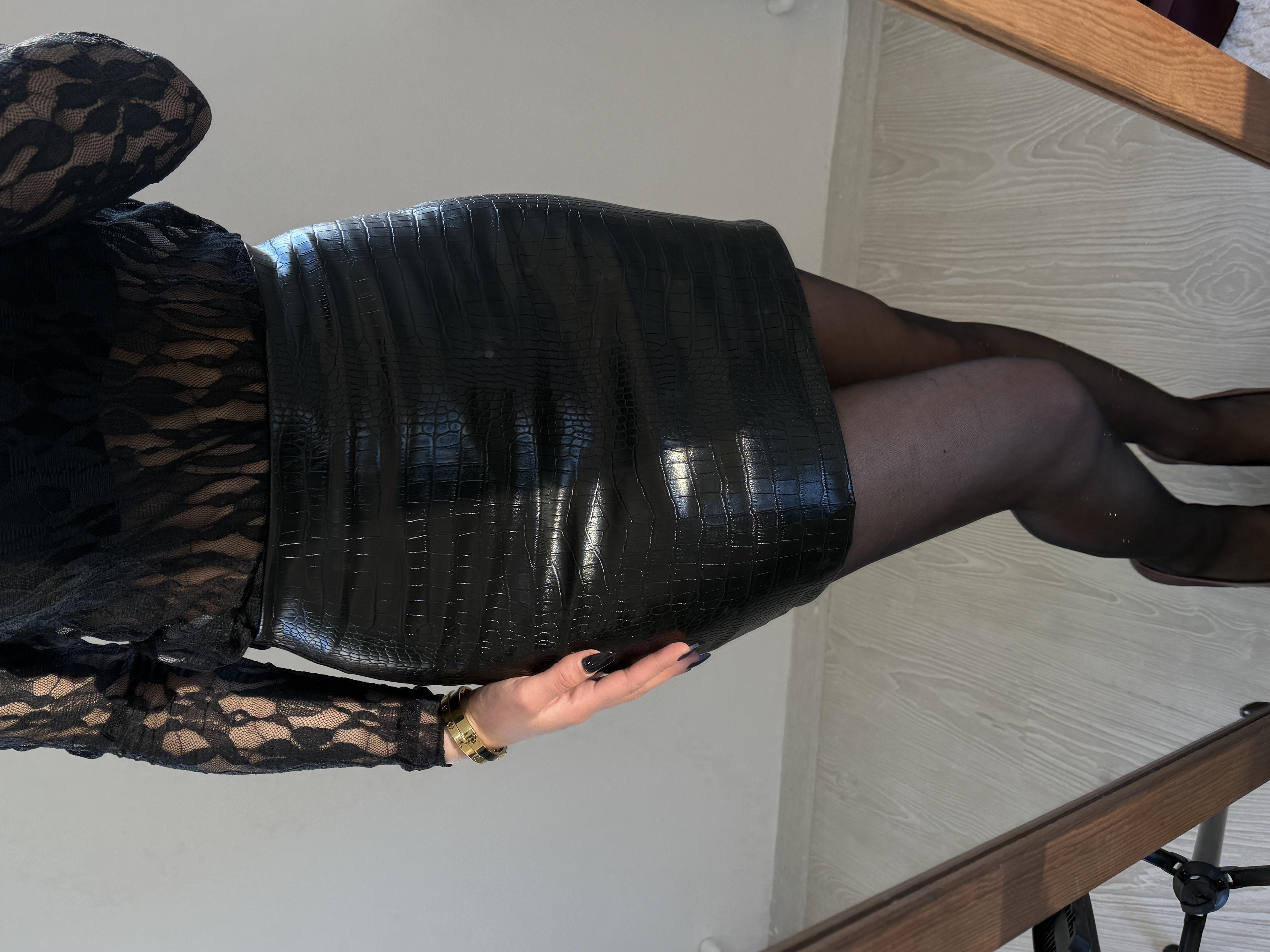 YILAN DESENLİ DERİ ETEK 