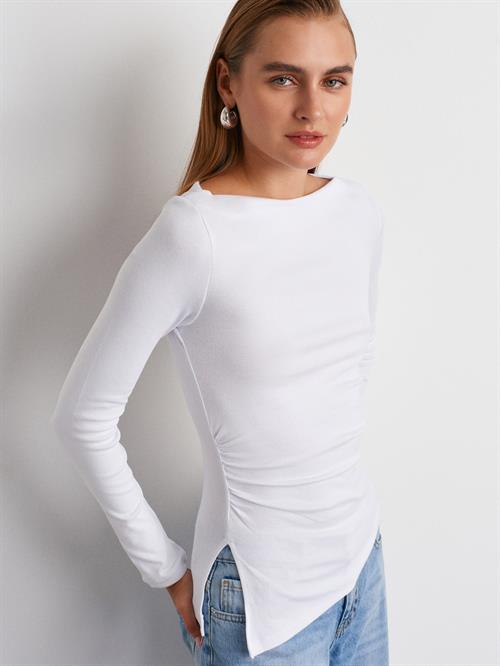  Wholesale Womens White Boat Neck Gathered Top