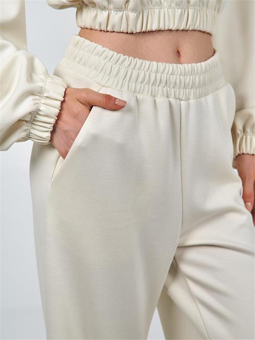 Wholesale Knitted Trousers With Elastic Waist