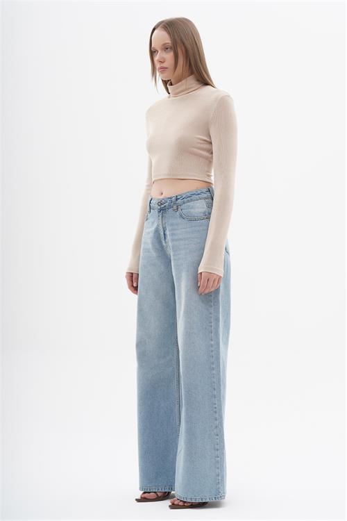 Long Sleeve Turtleneck Crop Top