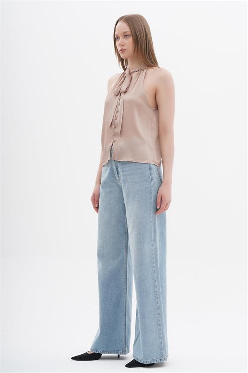 Sleeveless Button Up Blouse With Neck Binding