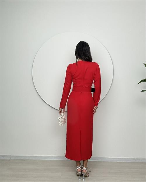 1009 YAKA DETAY ELBİSE