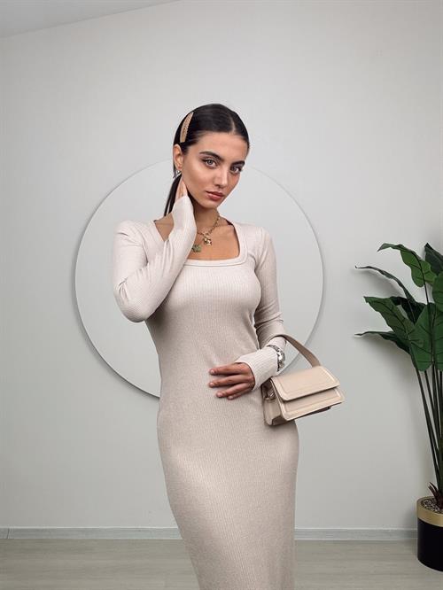 Wholesale Square-Neck Knitted Dress