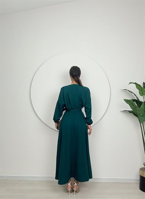 Wholesale Pleated Belted Long Dress