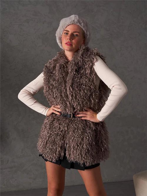 120553 Kolsuz Kürk Yelek