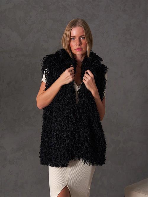 120553 Kolsuz Kürk Yelek