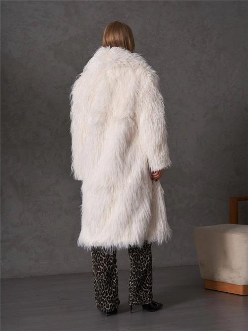 170456 Şal Yakalı Uzun Kürk