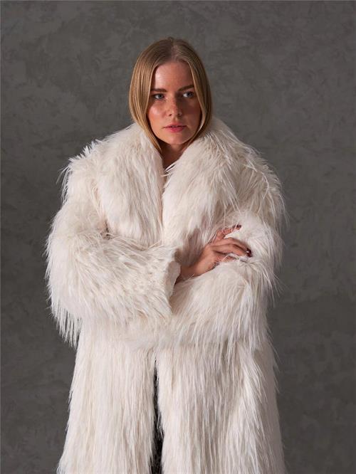 170456 Şal Yakalı Uzun Kürk