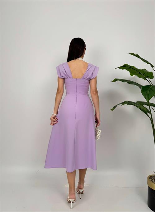 2117 GÖĞÜSÜ ŞERİT İNCİ DETAY ELBİSE