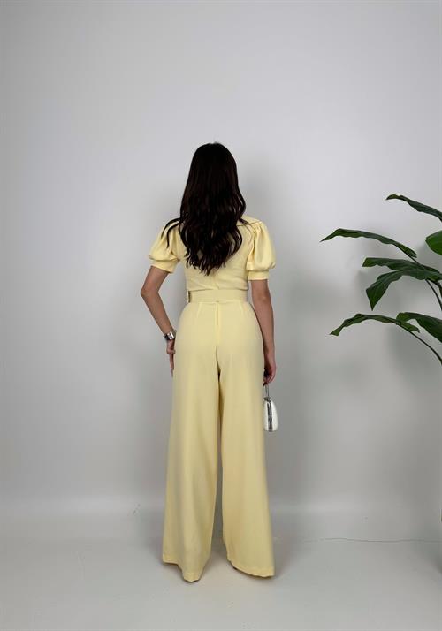 Wholesale Button-Front Jumpsuit with Matching Belt