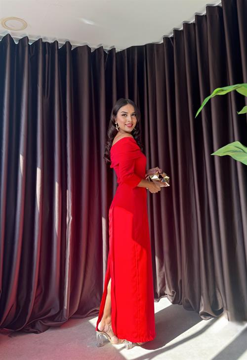 3061 AKSESURALI KAYIK YAKA ELBİSE