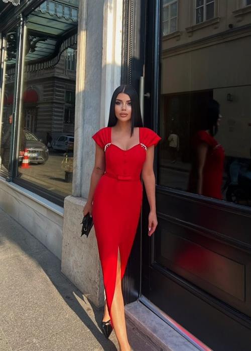 3067 FİYONKLU DÜĞMELİ ELBİSE