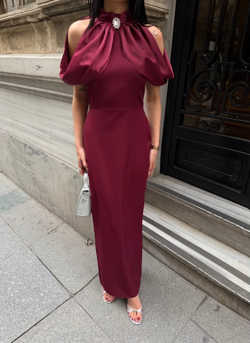 3069 BROŞLU ELBİSE