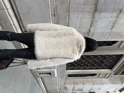 Wholesale Fur Coat