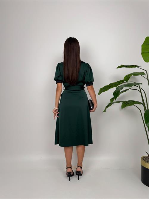 4020 BAĞLAMA KEMERLİ V YAKA GARNİ DÜĞME ELBİSE