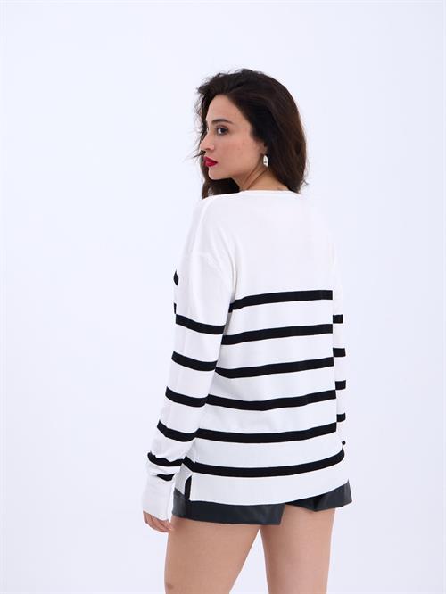 Wholesale V-Neck Striped Basic Loose SWeater - Cream-Black