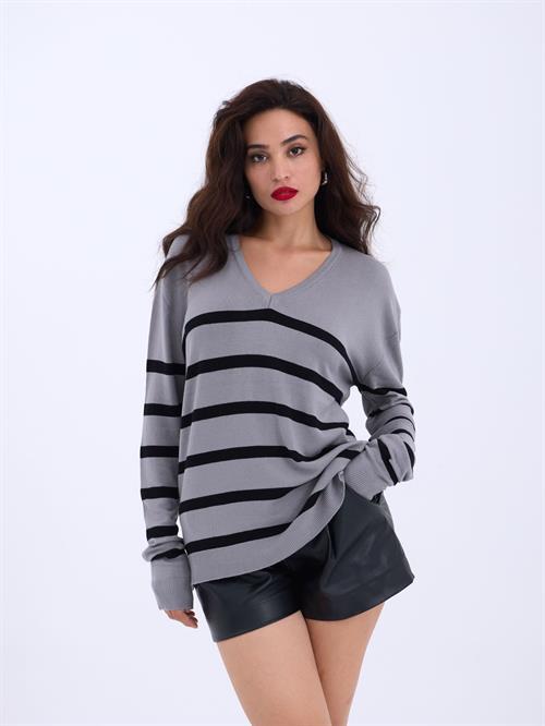 Wholesale V-Neck Striped Basic Loose SWeater - Gray-Black