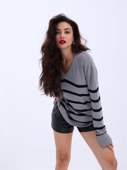 Wholesale V-Neck Striped Basic Loose SWeater - Gray-Black
