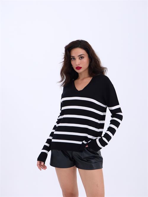 Wholesale V-Neck Striped Basic Loose SWeater - Black-Cream