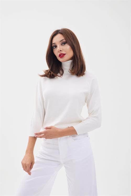 Knit Fitted Sleeve Turtleneck Sweater - Ecru