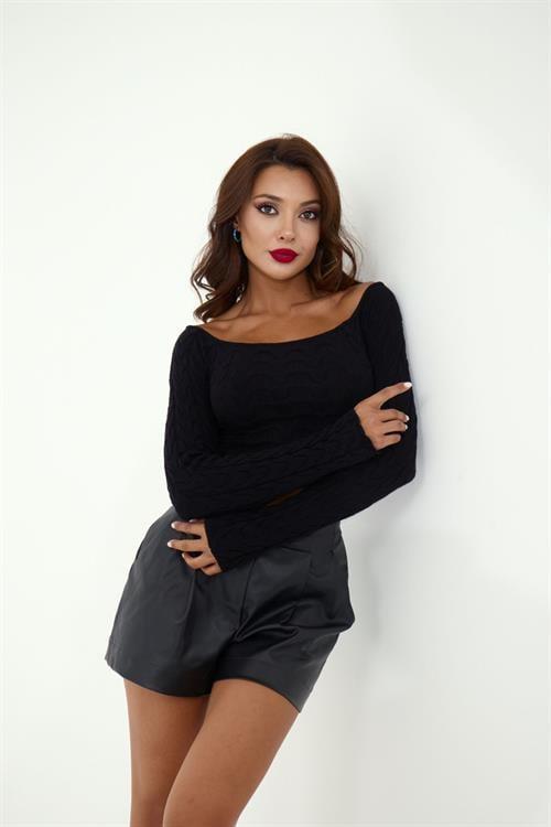 Knit Boat Neck Crop - Black