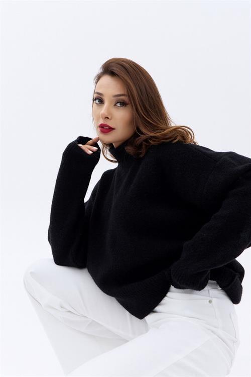 Knit Crew Neck Sweater - Black