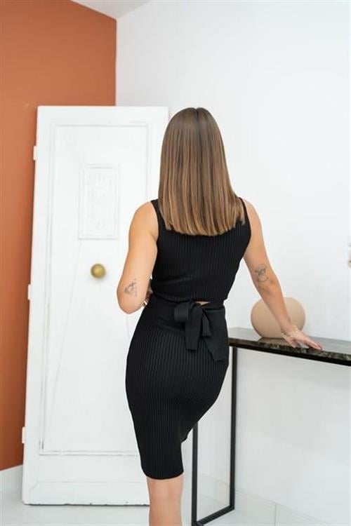 Wholesale Black Two-Piece Set Skirt with Tie-Back Top