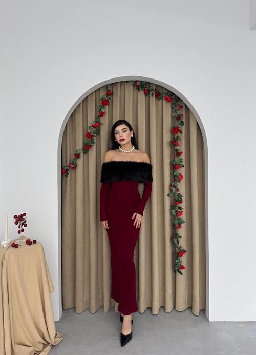 Wholesale Bestia Strapless Feather Detailed Dress