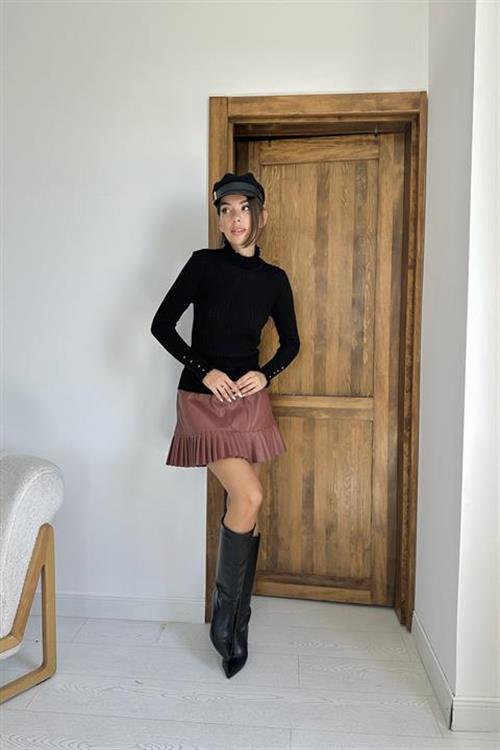 Wholesale Black Cable-Knit Turtleneck Sweater