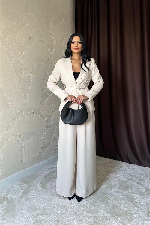 Wholesale Jacket With Pocket Flap And Belt - Beige