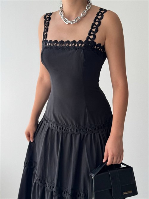 Crols Midi Dress