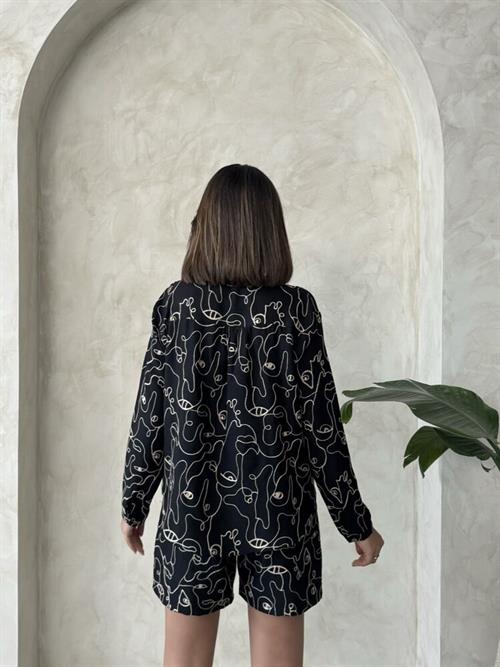 D 2746 EMBROIDERED SHORTS - BLACK