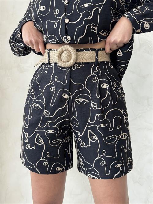 D 2746 EMBROIDERED SHORTS - BLACK