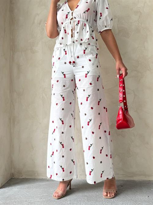 D 2884 Nakışlı Vual Pantolon - Kırmızı