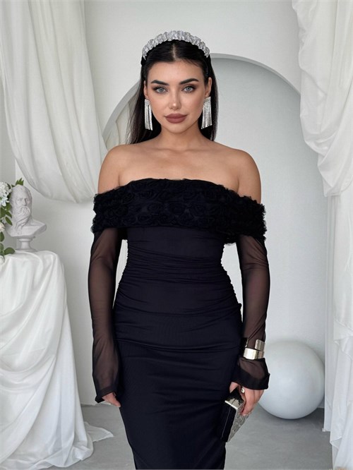 Dokru Dress with Floral Details