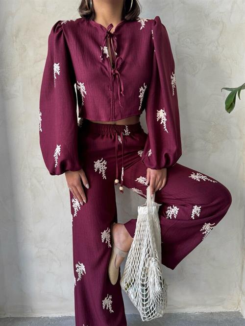 Embroidered Pants - Burgundy