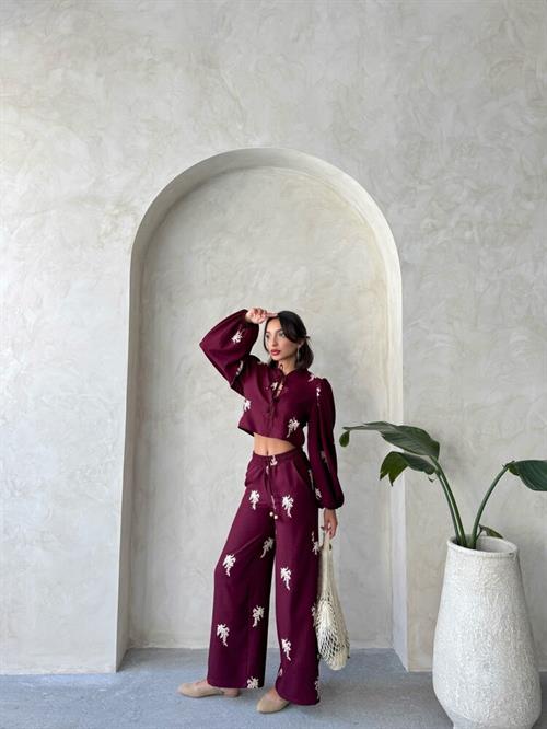 Embroidered Pants - Burgundy