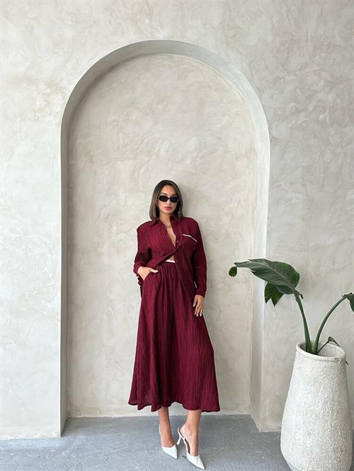 F 1909 PLEATED SHIRT WITH BOW DETAIL ON THE BACK - CLARET DETAILED