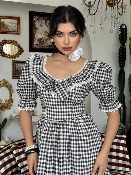 Geun Ruffle Collar Dress