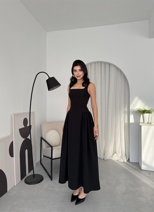 Heldi Pleated Dress - Black