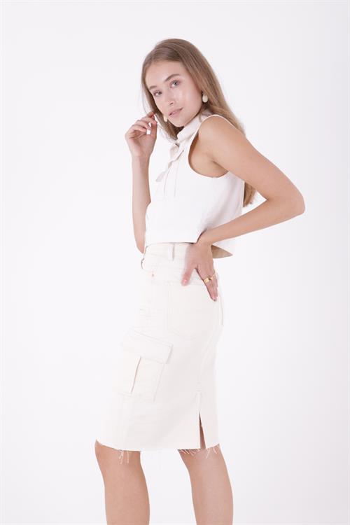 Wholesale Fringed Hem Back Slit Cargo Pocket Denim Skirt - Natural