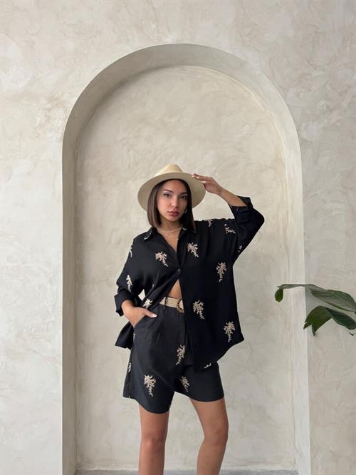 Embroidered Linen Shorts with Belt Detail - Black