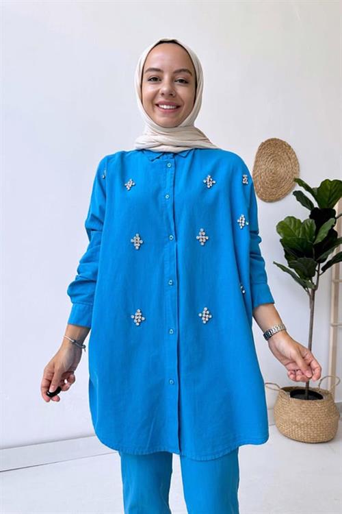 Wholesale Blue Linen Suit with Rhinestone Embellishment