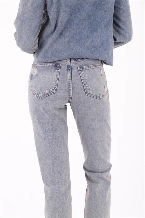 Wholesale Laser-Cut Seamless High-Waisted Mom Fit Denim Pants - Dark-Tinted Denim