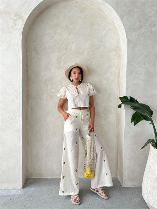 Wholesale Trousers With Embroidery - Stone | Toshow