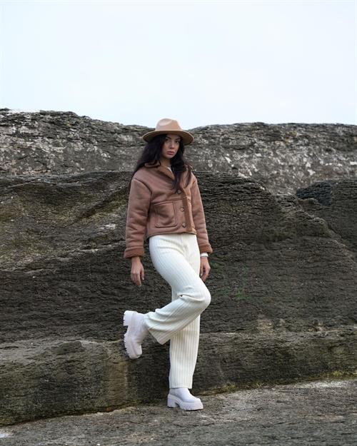 Wholesale Coat with Nubuck Fur Collar - Mink Mink