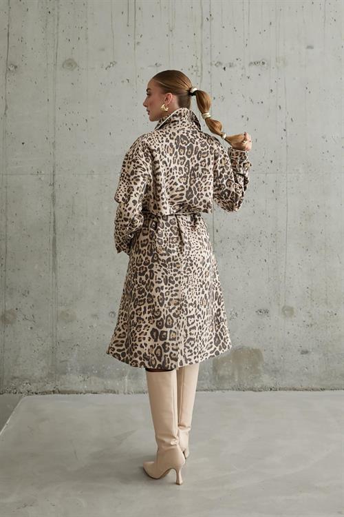 Wholesale Coat With Cape On The Front And Back - Leopard