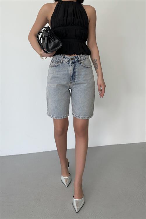 Wholesale Mid-Size Denim Shorts