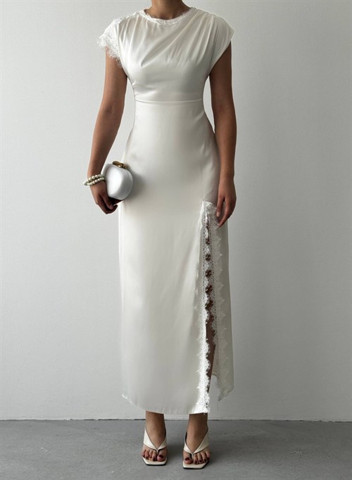 Peam Dress with Slit Detail